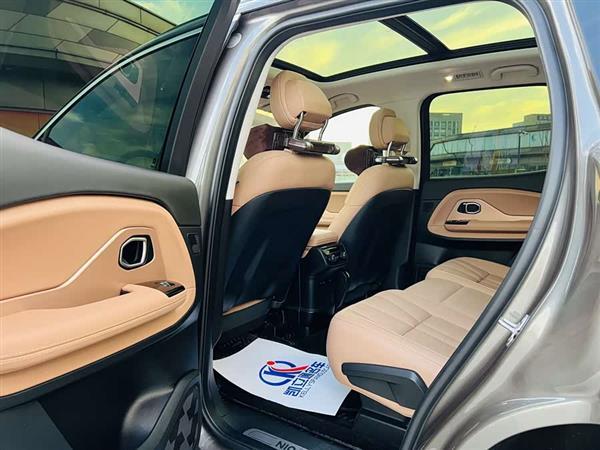 蔚来ES8 2018款 创始版