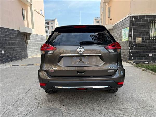 奇骏 2020款 2.0L XL ITS CVT 2WD智联舒适版