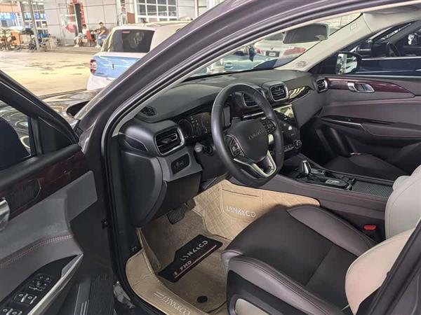 领克02 2021款 1.5TD DCT两驱劲Plus