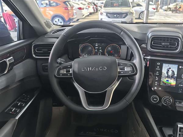 领克02 2021款 1.5TD DCT两驱劲Plus