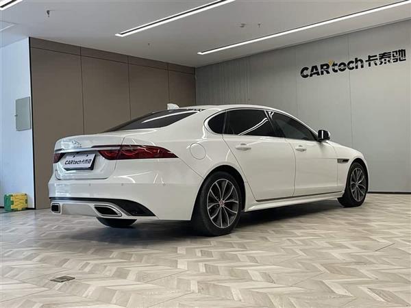 捷豹XFL 2021款 XFL 2.0T P250 两驱精英运动版