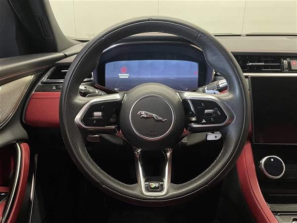 捷豹XFL 2021款 XFL 2.0T P250 两驱精英运动版