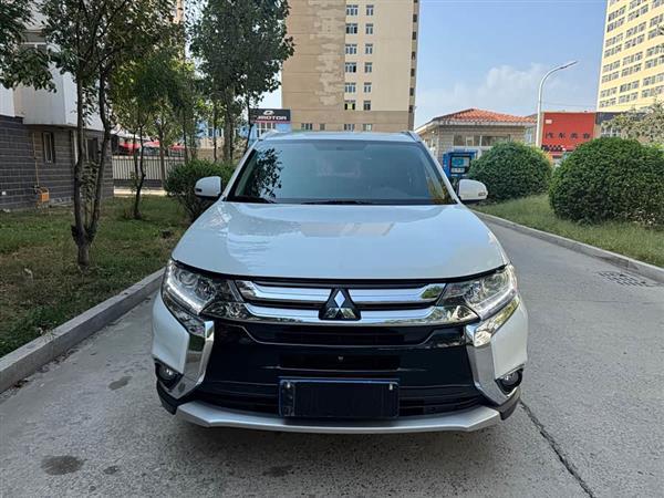 欧蓝德 2018款 2.0L 两驱荣耀版 5座