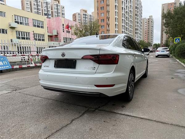 速腾 2022款 200TSI DSG超越版