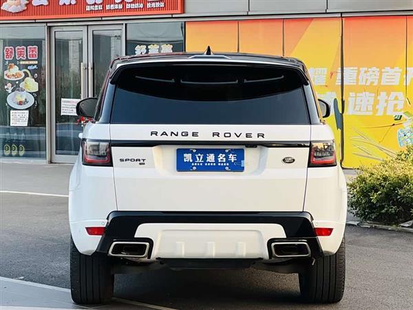 揽胜运动 2022款 3.0 L6 耀黑版