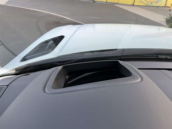 揽胜运动 2022款 3.0 L6 耀黑版