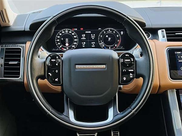 揽胜运动 2022款 3.0 L6 耀黑版