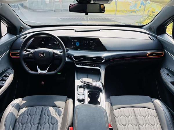 长安UNI-T 2022款 1.5T 尊贵型