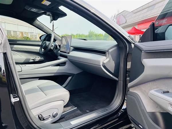 极氪001 2025款 WE版 95kWh 四驱