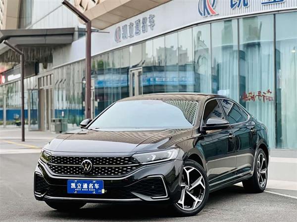 帕萨特 2023款 330TSI 星空精英版