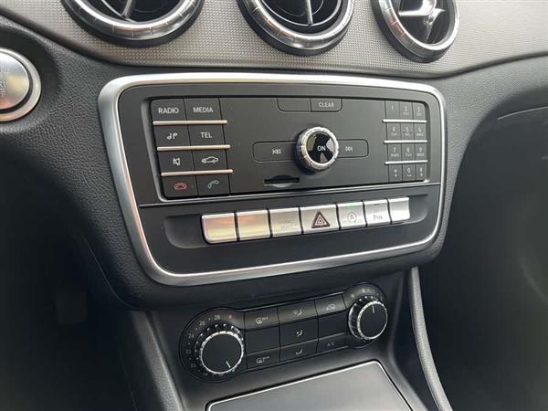 奔驰CLA(进口) 2018款 CLA 200 动感型