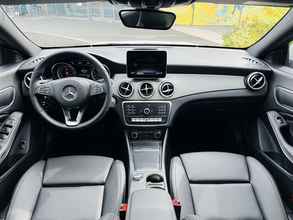 奔驰CLA(进口) 2018款 CLA 200 动感型