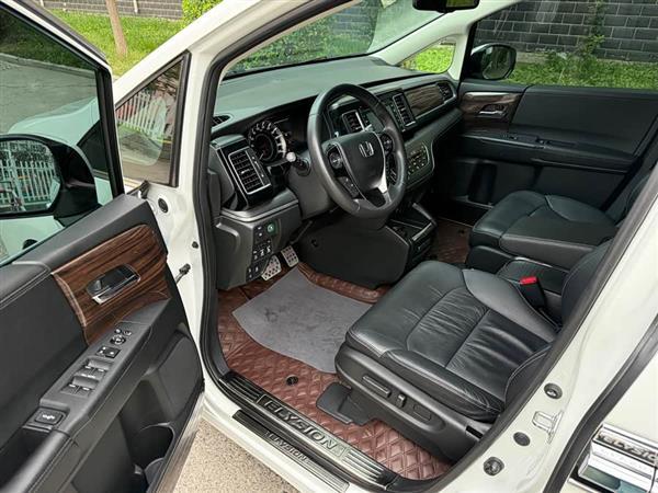 艾力绅 2016款 2.4L 至尊版