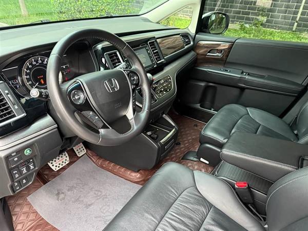 艾力绅 2016款 2.4L 至尊版