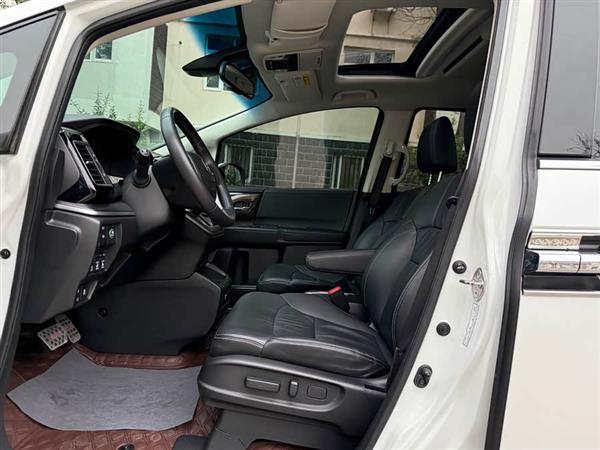 艾力绅 2016款 2.4L 至尊版