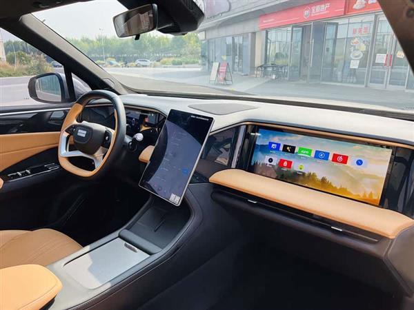 银河L7 2024款 1.5T 115km MAX  龙腾版