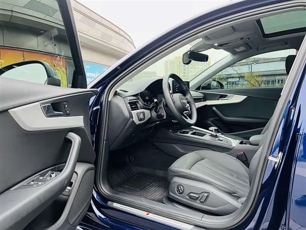 奥迪A4(进口) 2022款 Avant 40 TFSI 时尚动感型