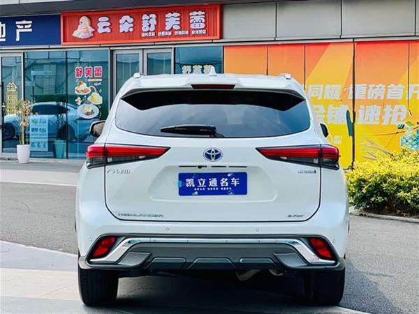 汉兰达 2022款 双擎 2.5L 四驱尊贵版 7座