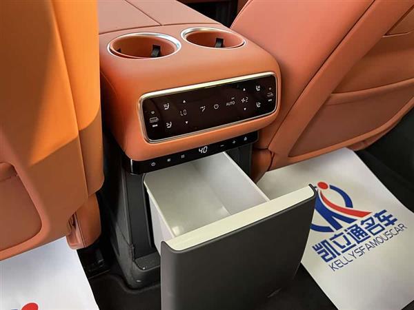 理想L8 2024款 Max