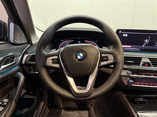 宝马5系 2018款 改款 530Li 领先型 豪华套装