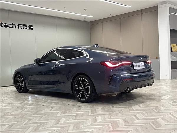 宝马4系 2022款 425i M运动套装