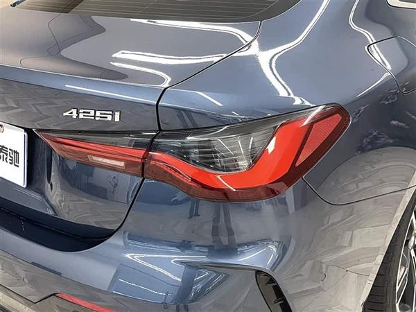 宝马4系 2022款 425i M运动套装