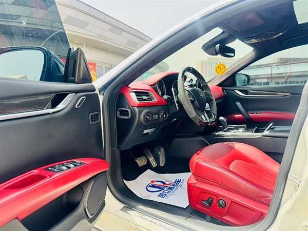 Ghibli 2017款 3.0T 标准版