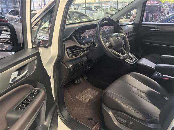 传祺M6 2019款 270T 自动尊贵版（六座）国V