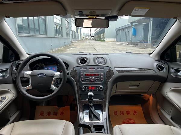 蒙迪欧-致胜 2011款 2.0L GTDi200时尚型