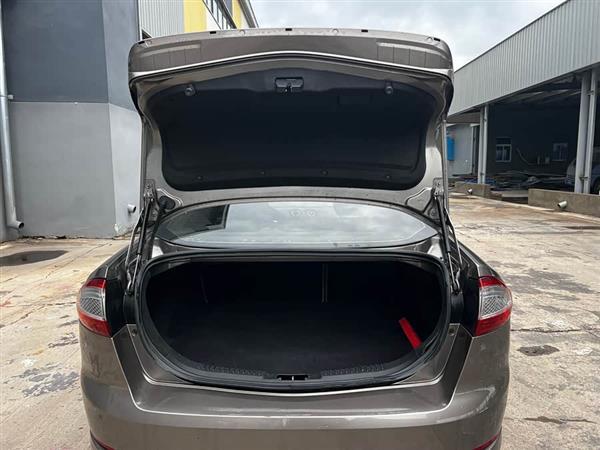 蒙迪欧-致胜 2011款 2.0L GTDi200时尚型