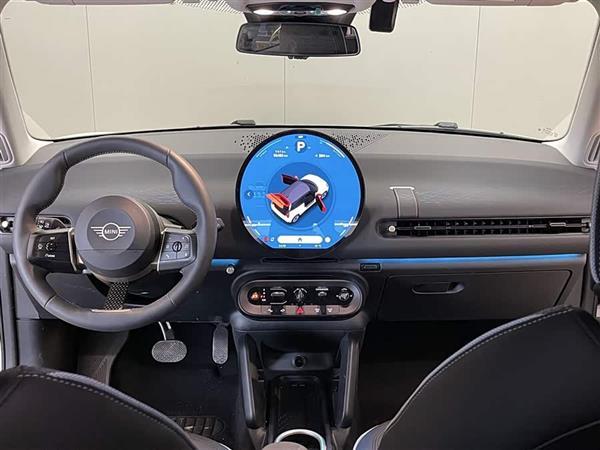 电动MINI COOPER 2025款 456km COOPER E 经典派