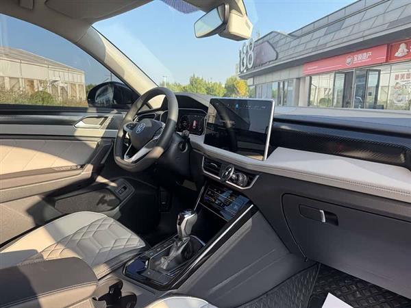 探岳 2024款 330TSI 两驱豪华Plus进阶版