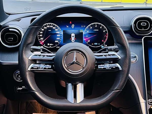 奔驰C级 2022款 C 200 L 运动版