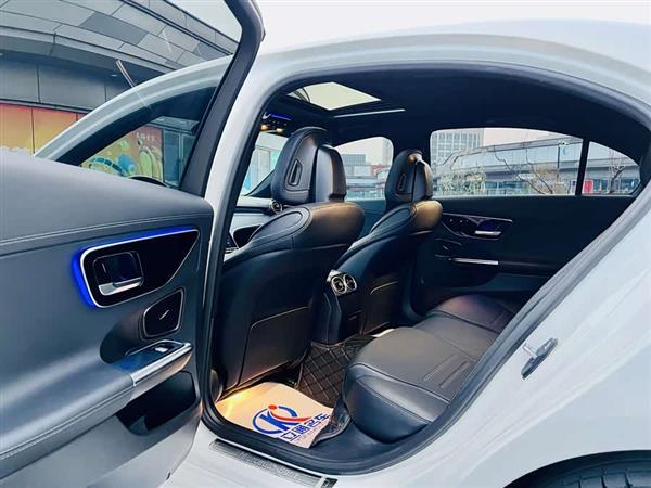 奔驰C级 2022款 C 200 L 运动版