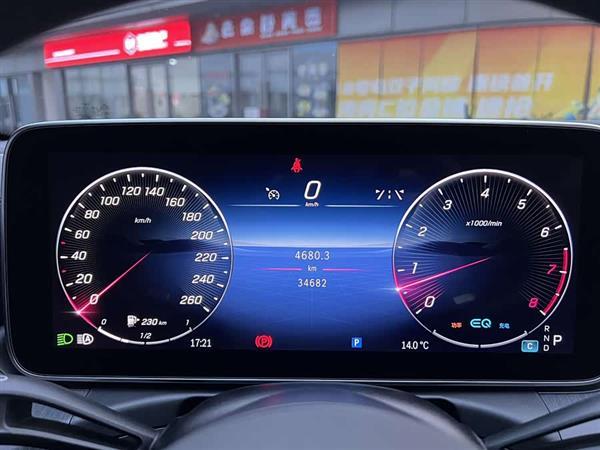 奔驰C级 2022款 C 200 L 运动版