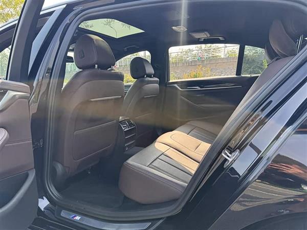 宝马5系 2020款 525Li M运动套装