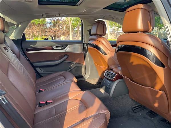 奥迪A8 2013款 A8L 45 TFSI quattro舒适型