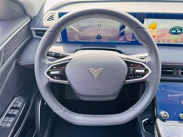 哪吒U 2022款 智400 磷酸铁锂