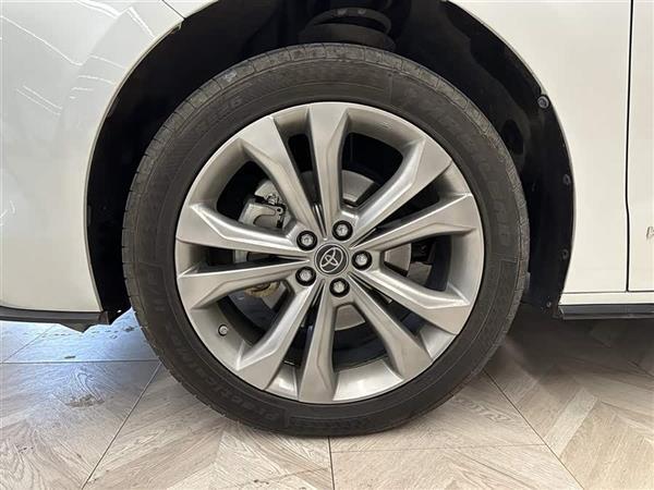 赛那SIENNA 2021款 2.5L混动 尊贵版