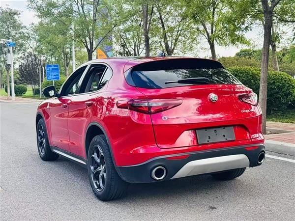 Stelvio斯坦维 2017款 2.0T 200HP 精英版