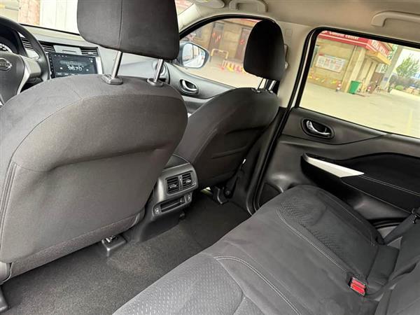 途达 2020款 2.5L XE 手动两驱精英版