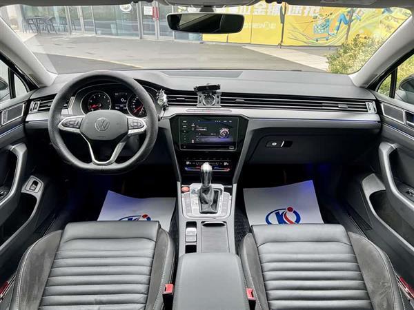 迈腾 2020款 330TSI DSG 领先型