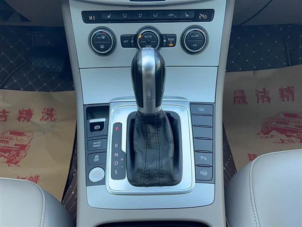 迈腾 2013款 1.8TSI 尊贵型