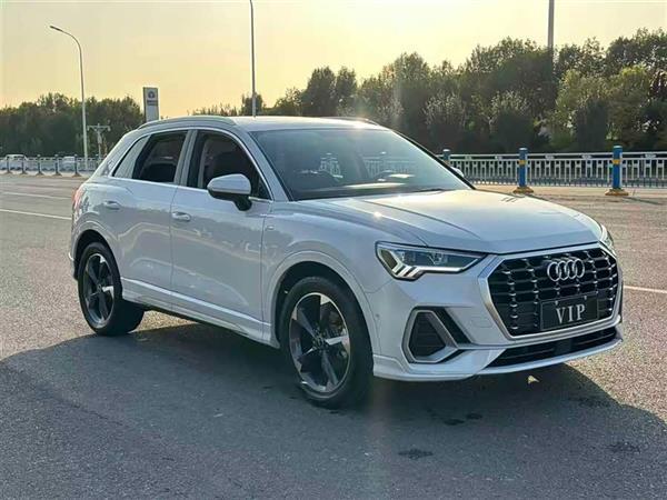 奥迪Q3 2023款 35 TFSI 时尚动感型（1.5T）