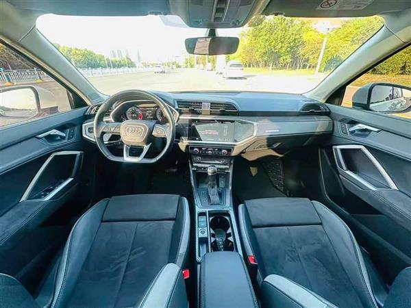 奥迪Q3 2023款 35 TFSI 时尚动感型（1.5T）
