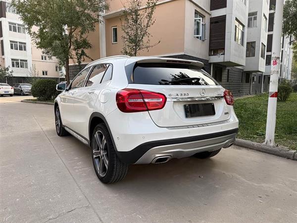 奔驰GLA 2016款 GLA 220 4MATIC 豪华型