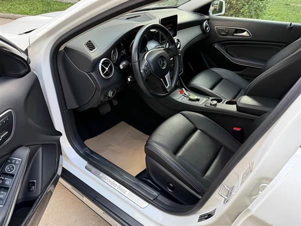 奔驰GLA 2016款 GLA 220 4MATIC 豪华型