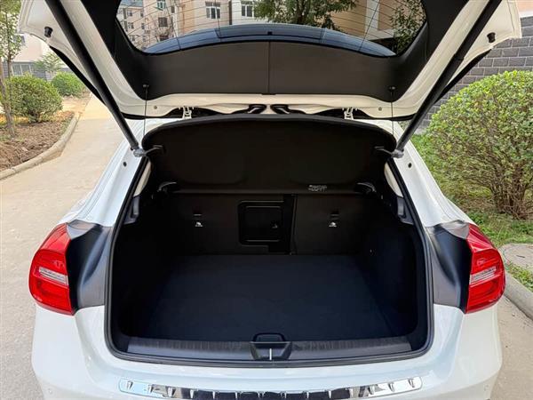 奔驰GLA 2016款 GLA 220 4MATIC 豪华型