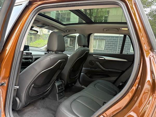 宝马X1 2018款 sDrive18Li 时尚型