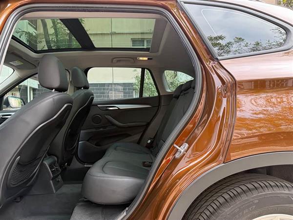 宝马X1 2018款 sDrive18Li 时尚型